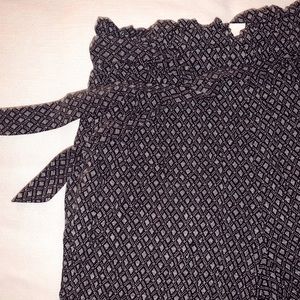 H&M Black Cropped Pants